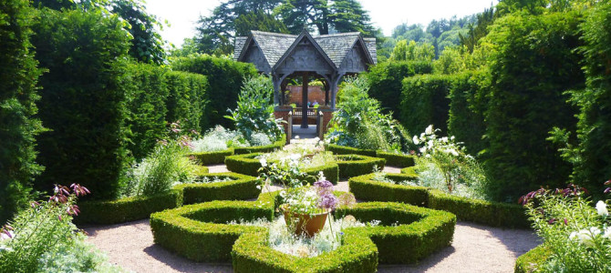 The Gardens of Hampton Court Today